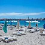 Semesterbostad With 2 Bedrooms Poreč
