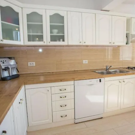Holiday home With 2 Bedrooms Porec