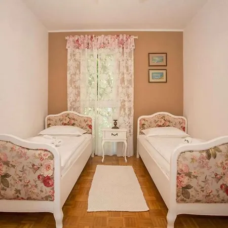 With 2 Bedrooms * Porec
